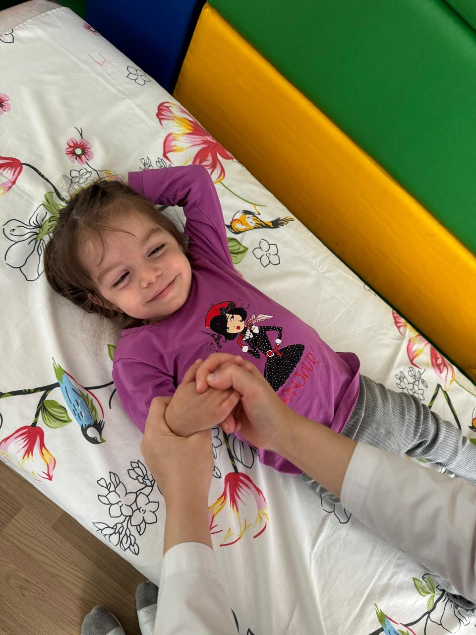 Проведение индивидуального занятия по ЛФК для ребенка с ДЦП